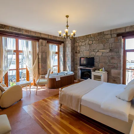 Nazlihan - Special Category