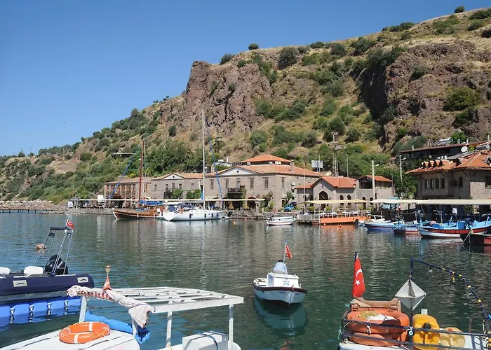 Nazlihan - Special Category 2*