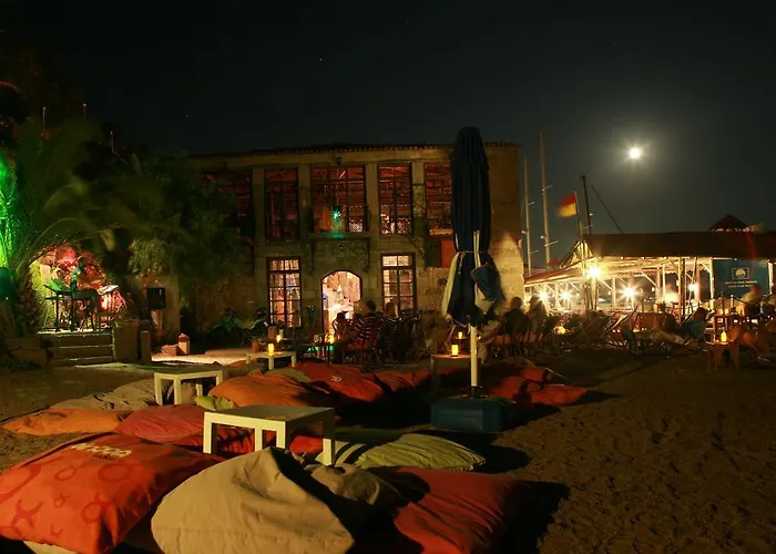 Nazlihan - Special Category