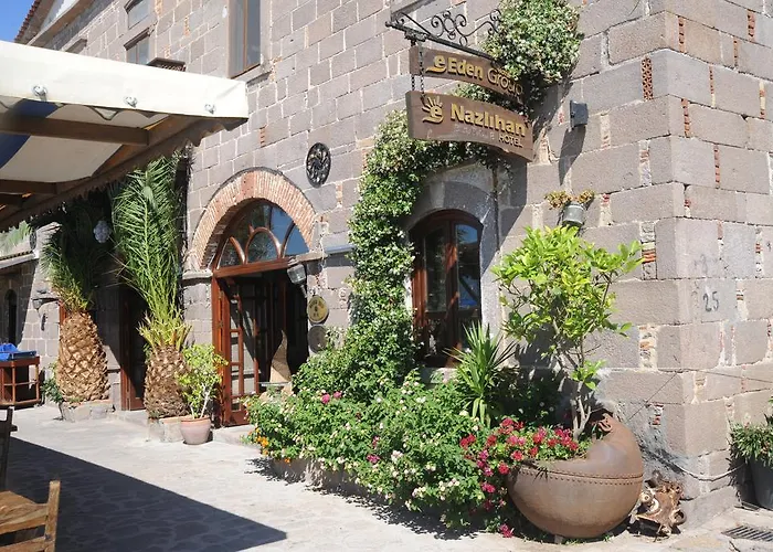 Nazlihan - Special Category 2* Assos