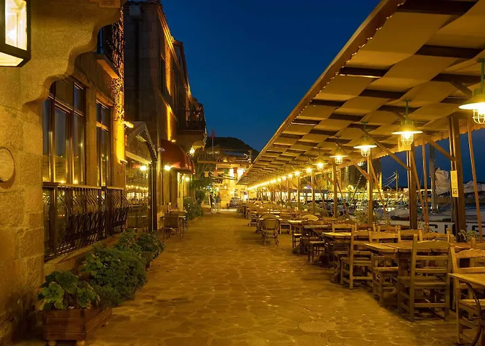 Nazlihan - Special Category 2* Assos